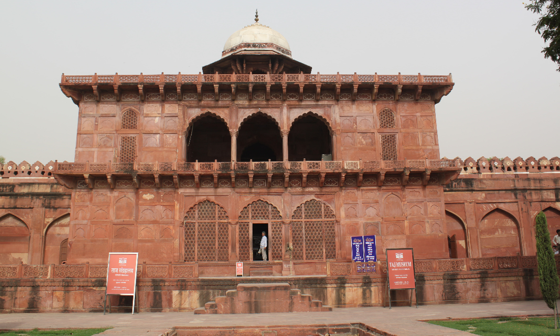 Mausoleum - Taj Mahal - 1